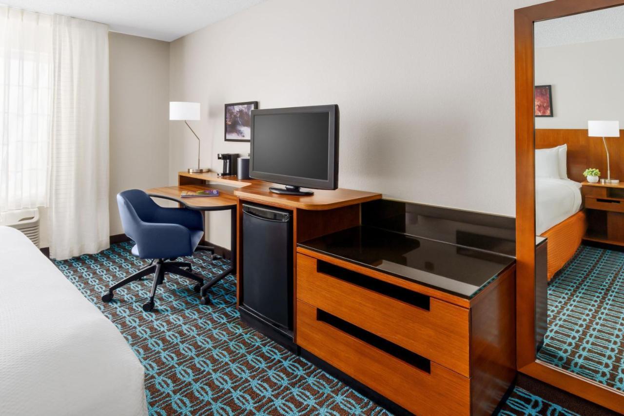 Fairfield Inn And Suites By Marriott Houston Зе-Вудлендс Экстерьер фото