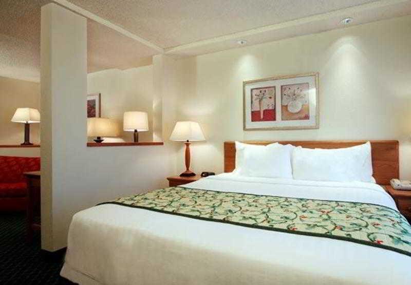Fairfield Inn And Suites By Marriott Houston Зе-Вудлендс Номер фото